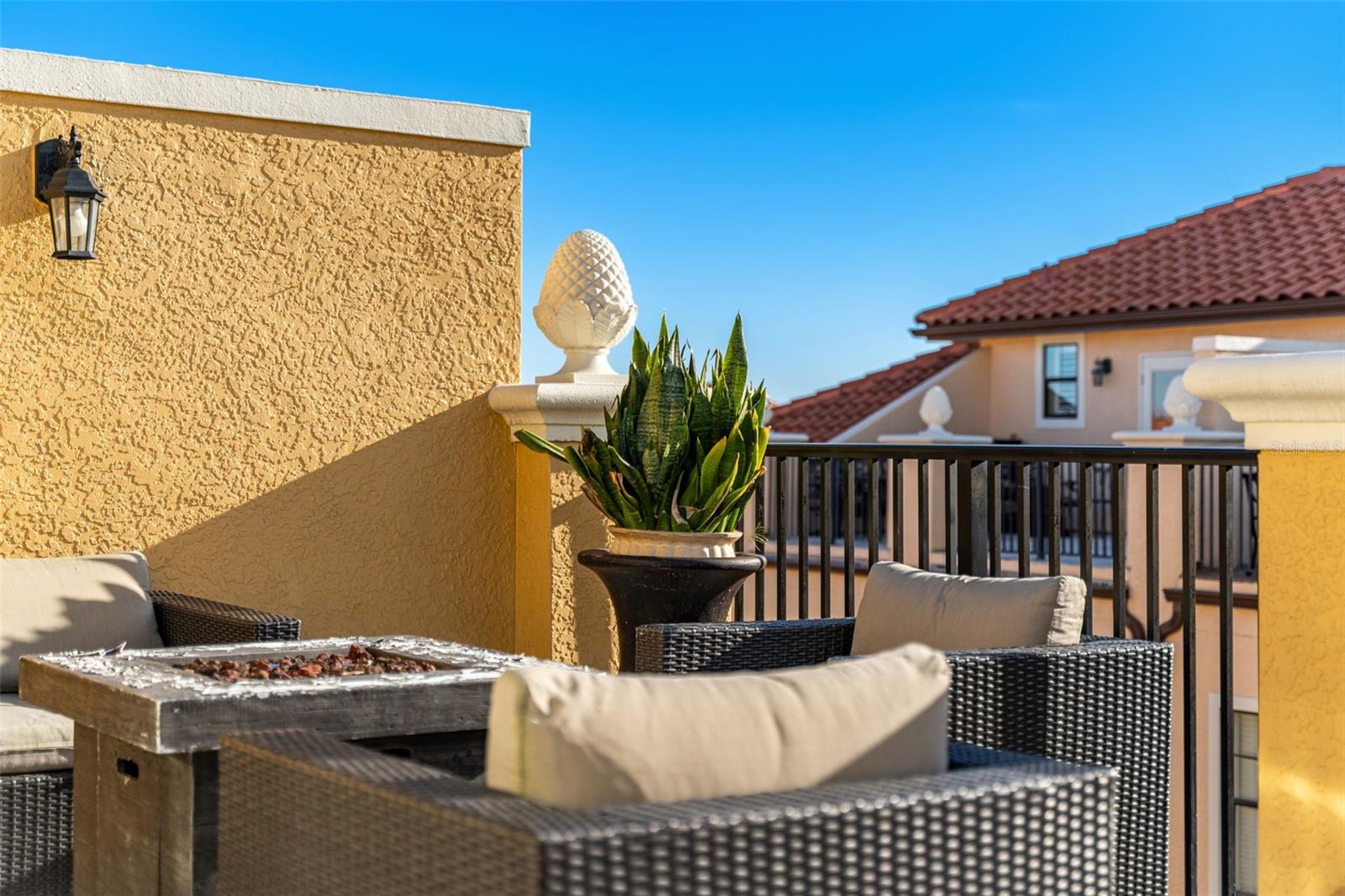 Image 44 of 71 For 3913 Messina Drive