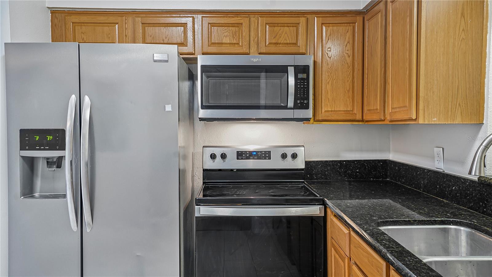 Image 10 of 39 For 2992 Chantilly Avenue