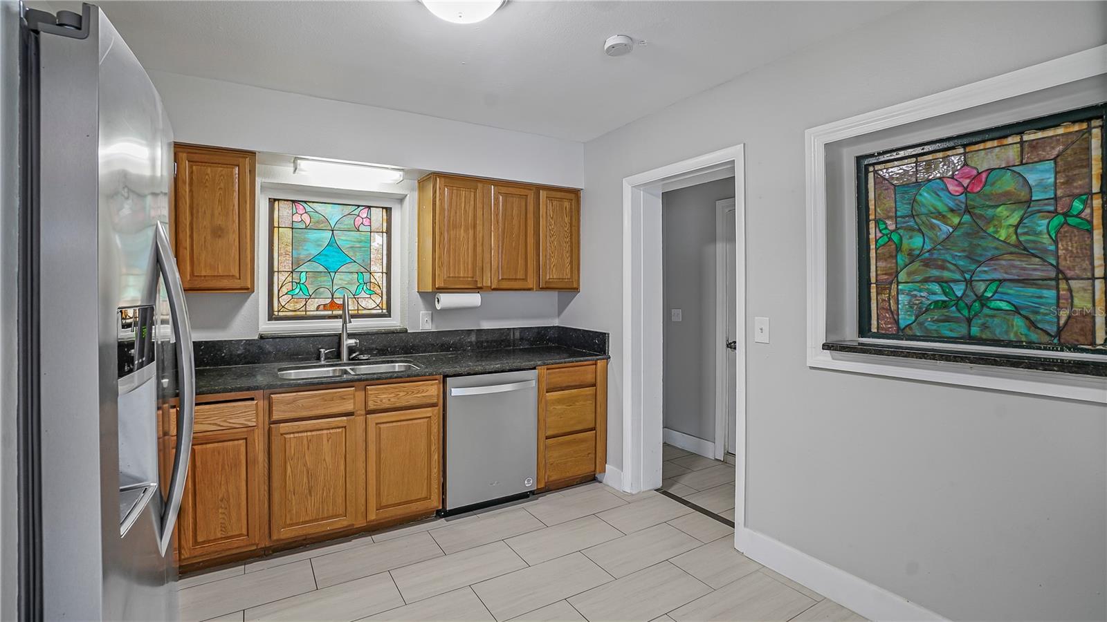 Image 11 of 39 For 2992 Chantilly Avenue