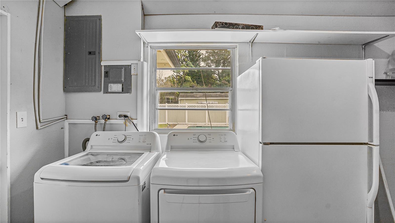 Image 30 of 39 For 2992 Chantilly Avenue