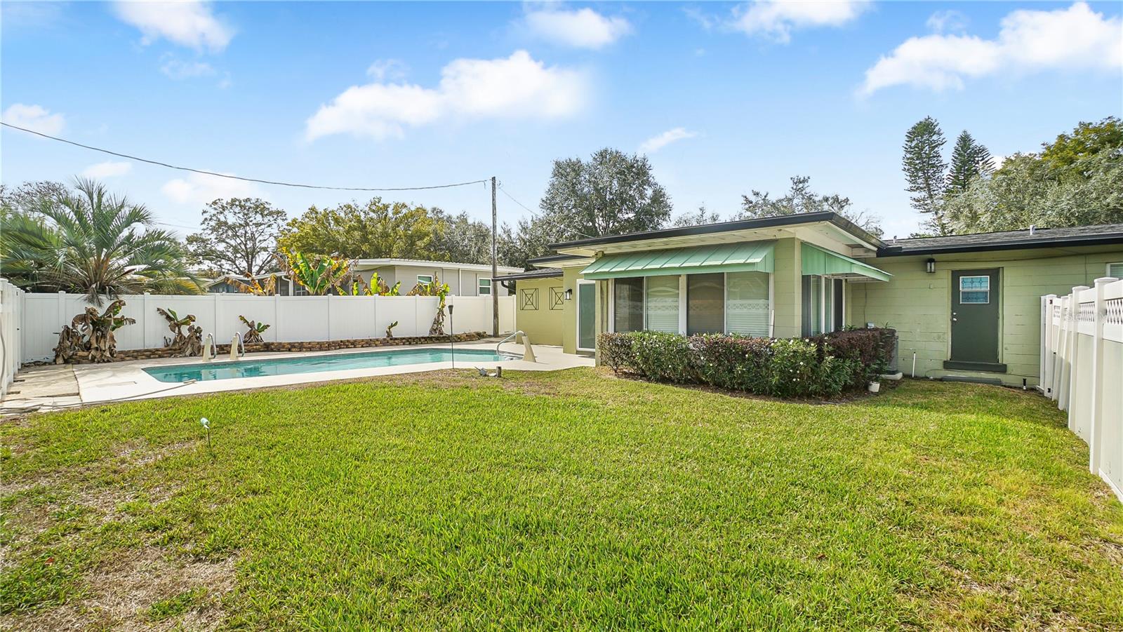 Image 37 of 39 For 2992 Chantilly Avenue