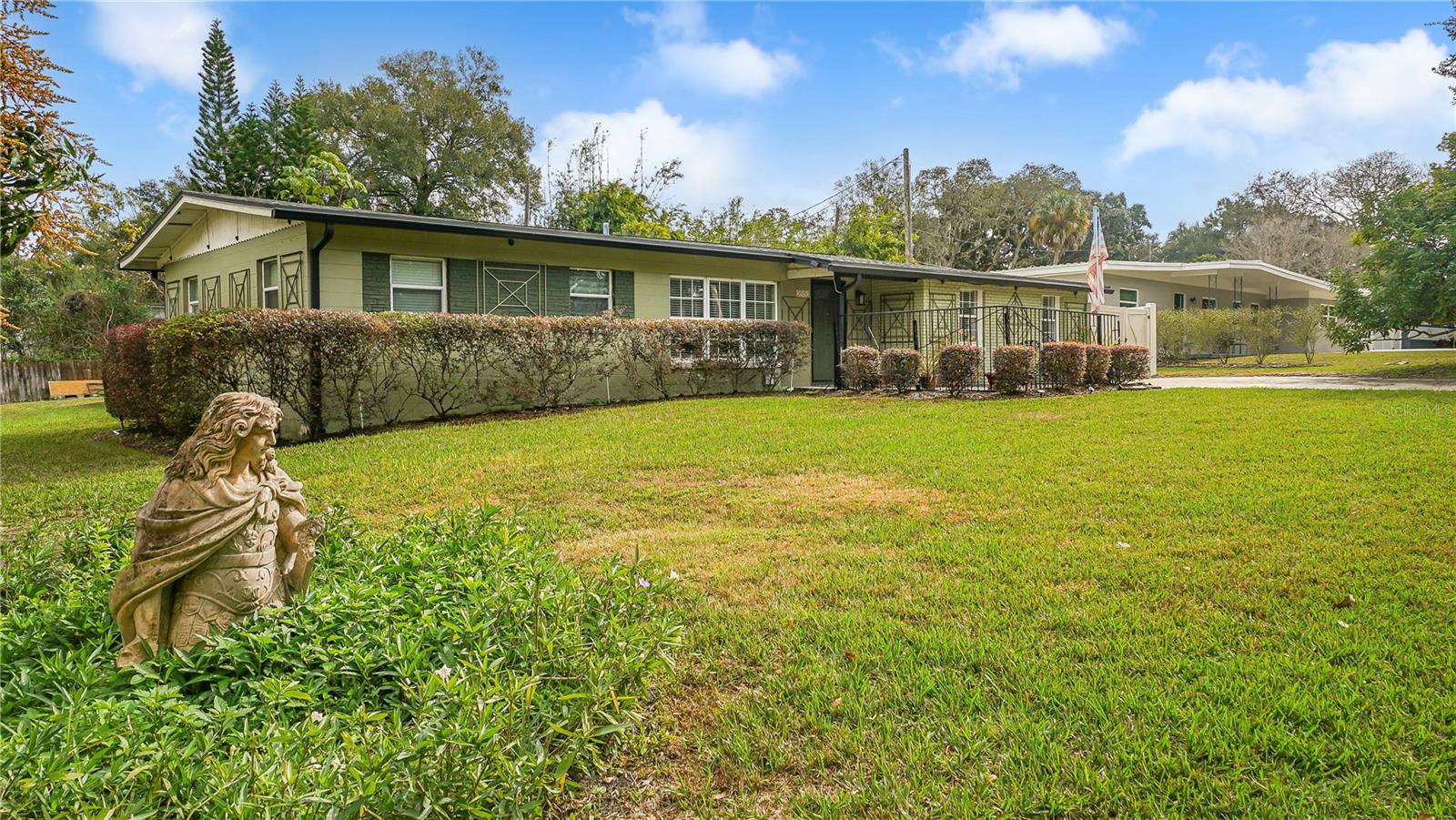 Image 4 of 39 For 2992 Chantilly Avenue