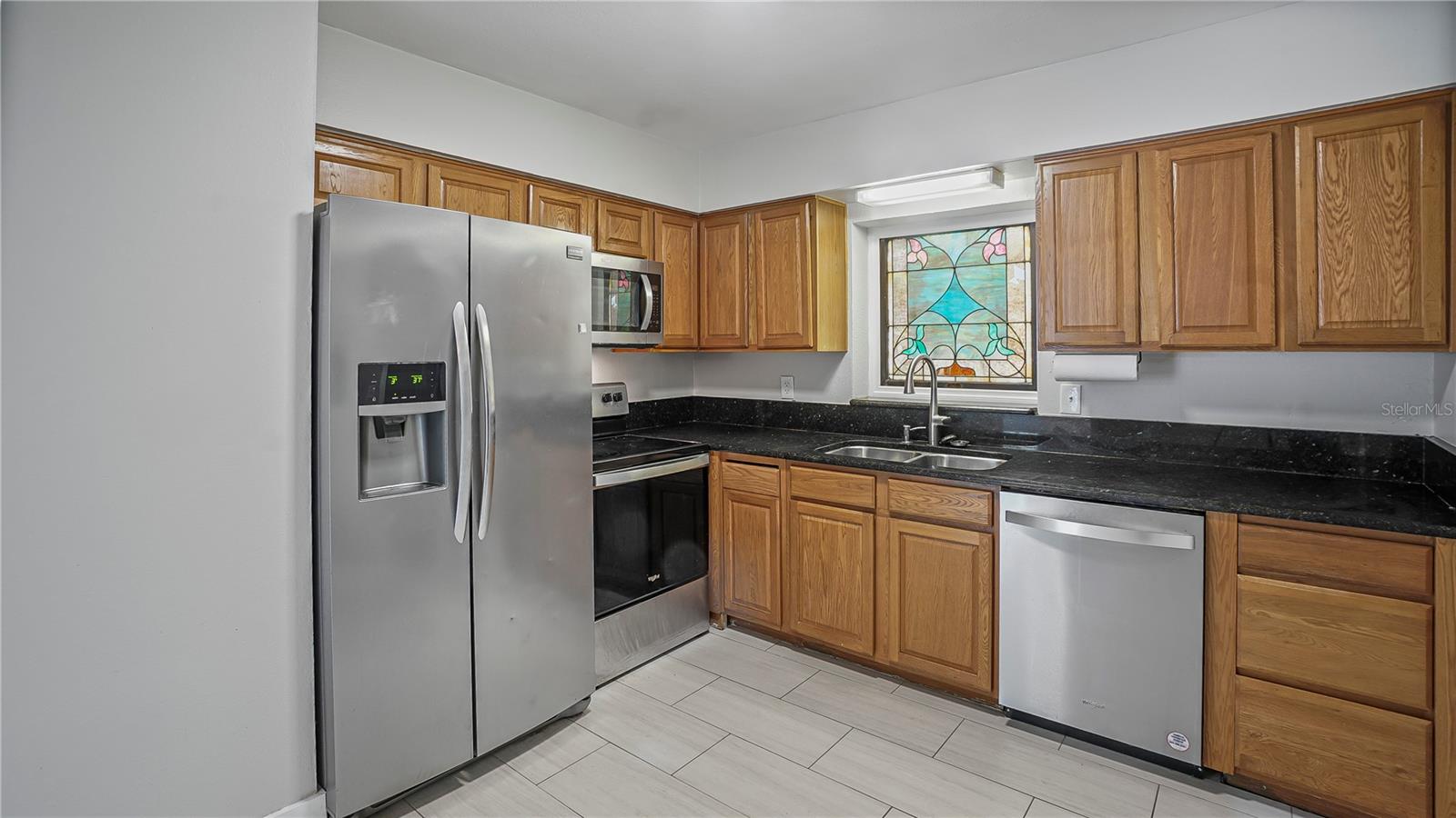 Image 9 of 39 For 2992 Chantilly Avenue