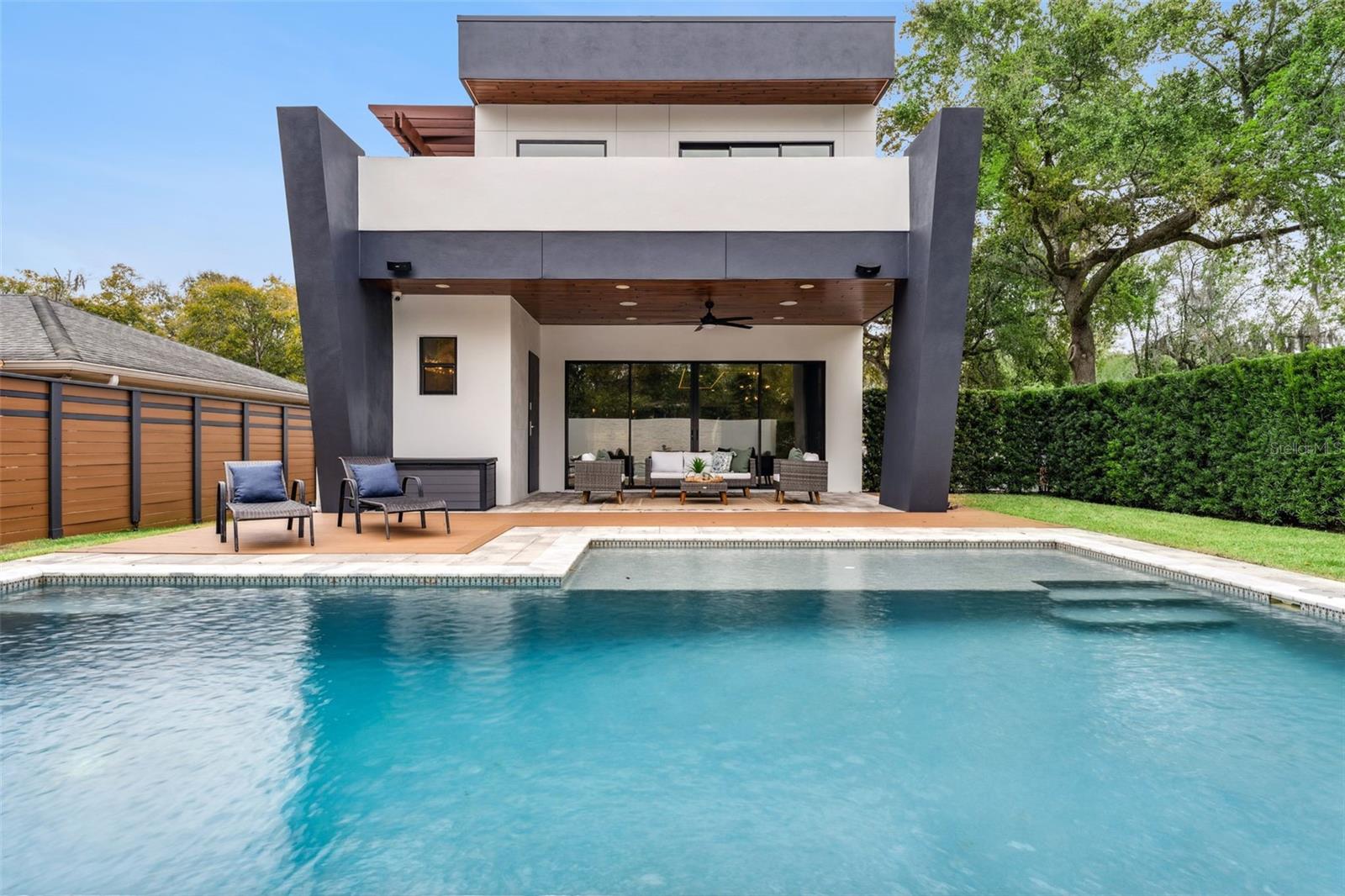 Image 33 of 42 For 1903 Park Avenue