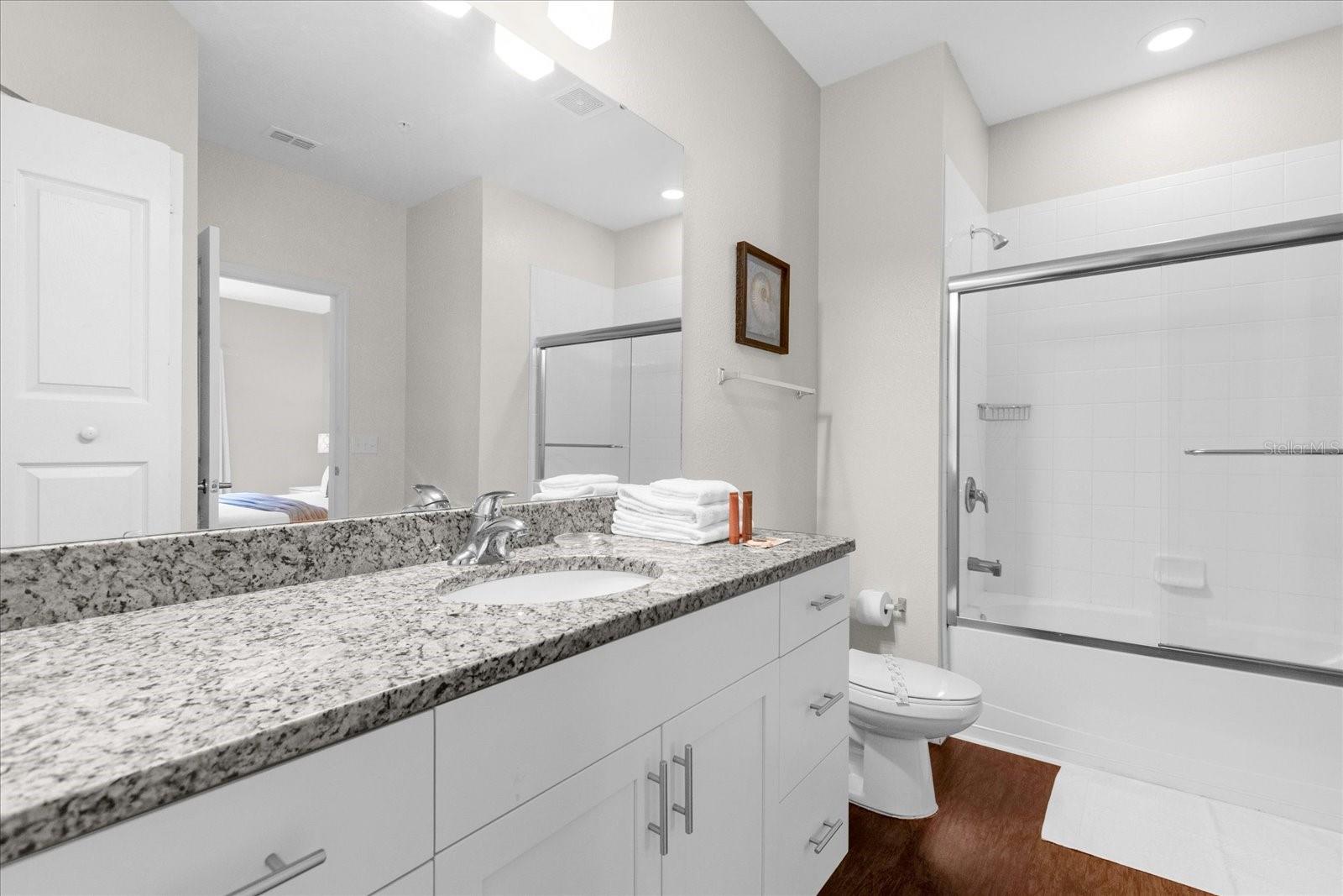 Image 24 of 31 For 5350 Diplomat Court 108