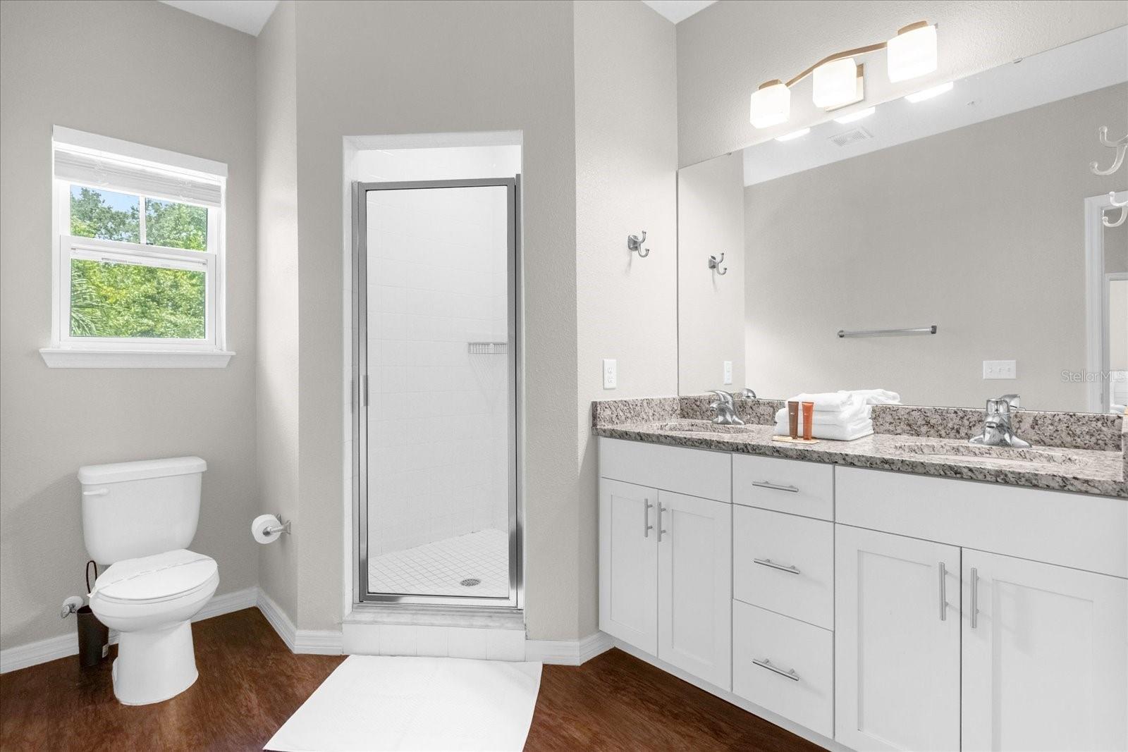 Image 27 of 31 For 5350 Diplomat Court 108