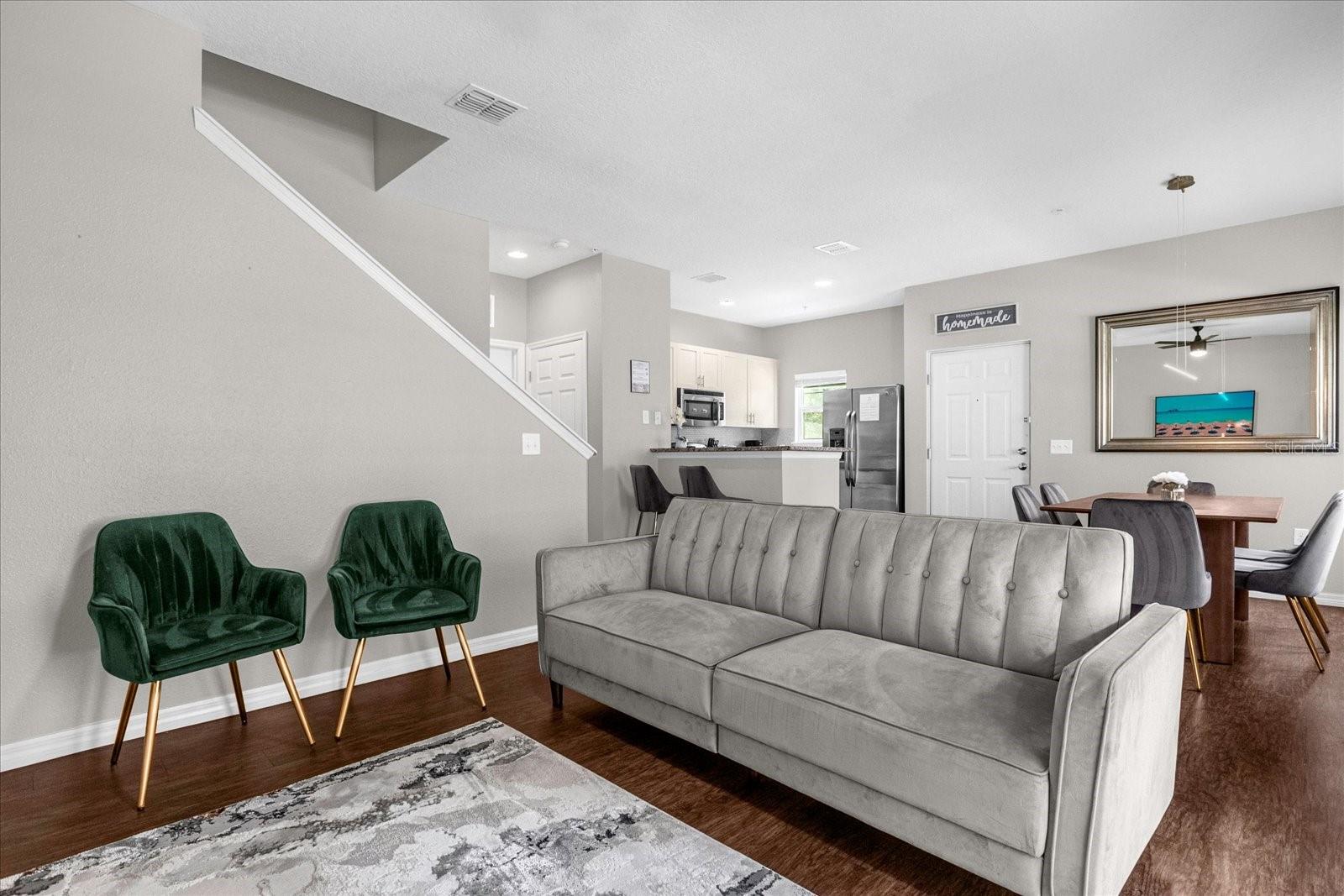 Image 4 of 31 For 5350 Diplomat Court 108