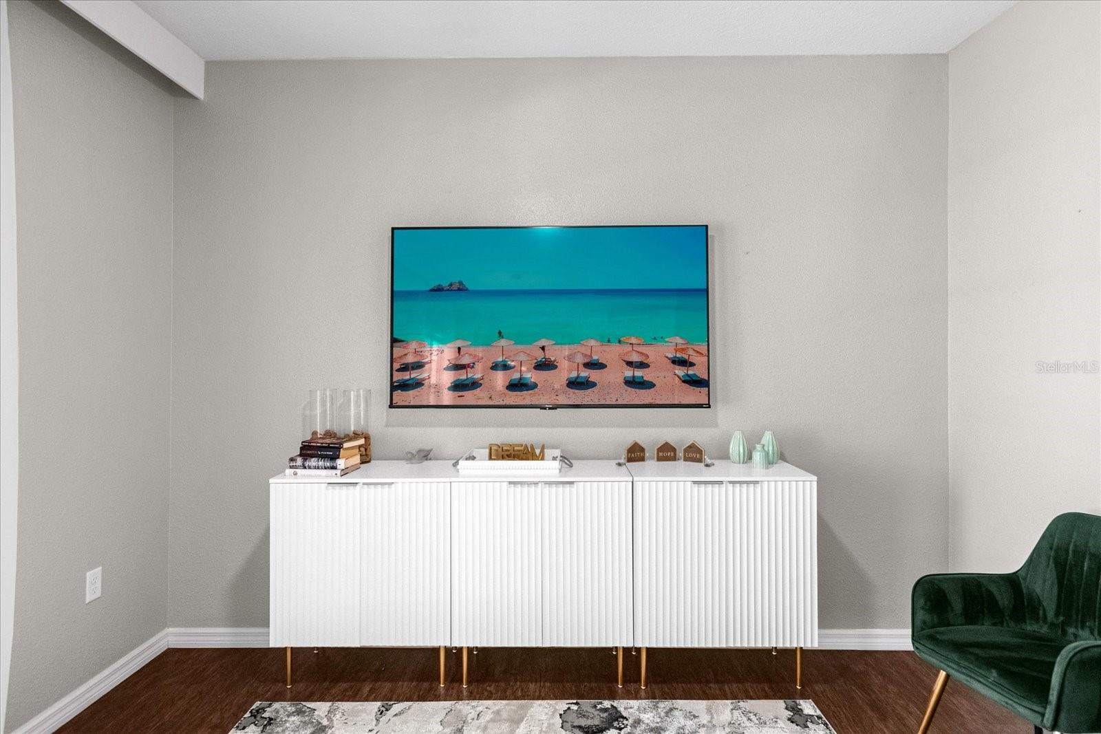 Image 6 of 31 For 5350 Diplomat Court 108