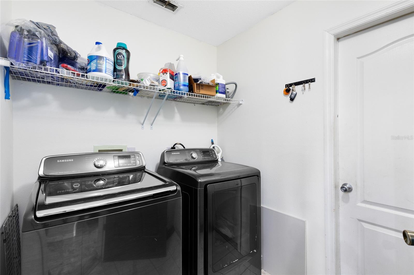 Image 24 of 54 For 538 Murray Street