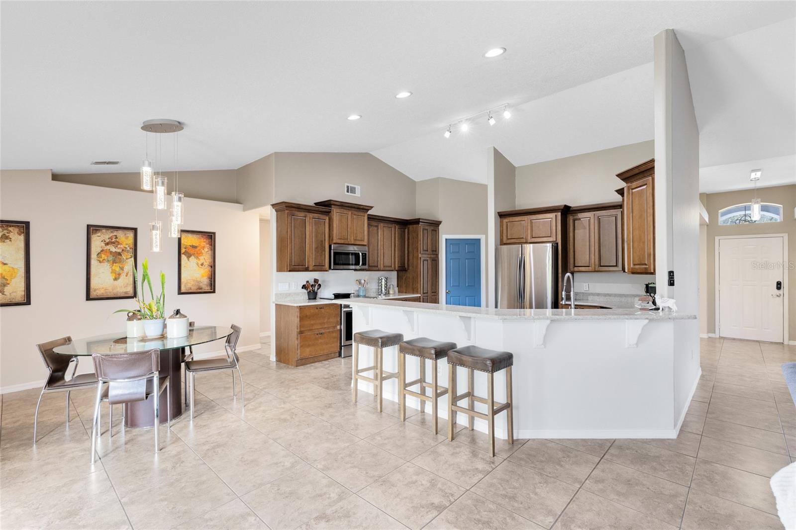 Image 5 of 54 For 538 Murray Street