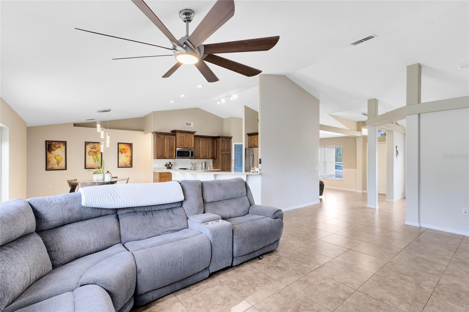 Image 9 of 54 For 538 Murray Street