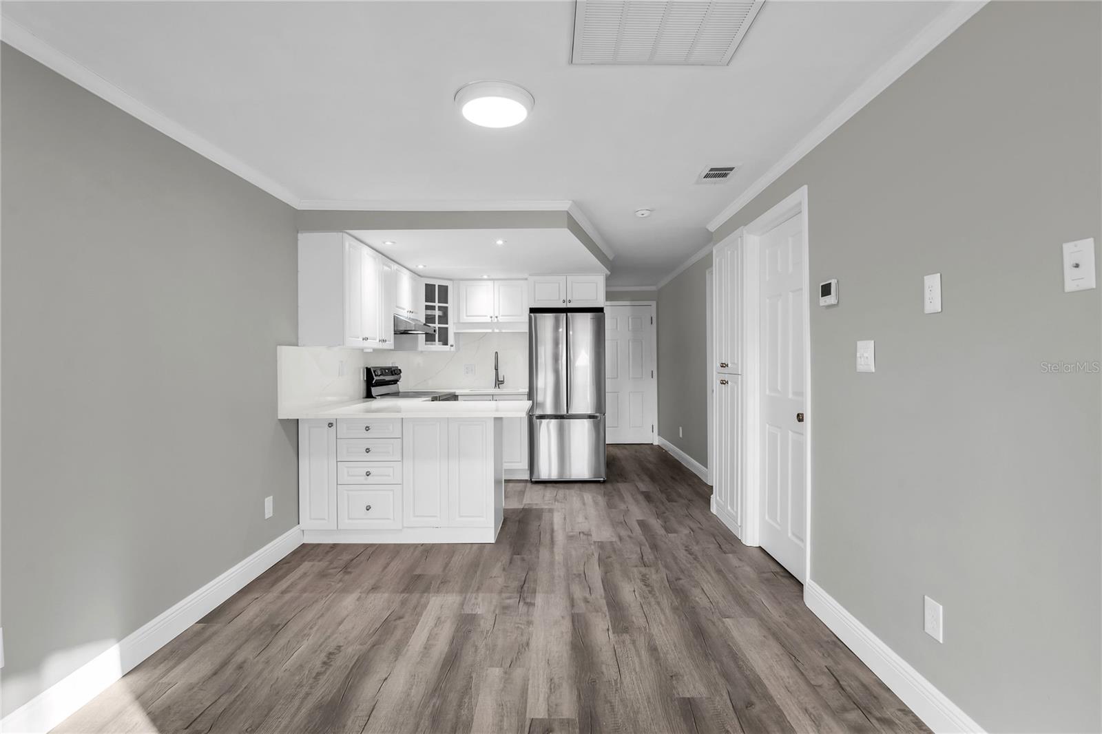 Image 7 of 27 For 10301 Us Highway 27  98