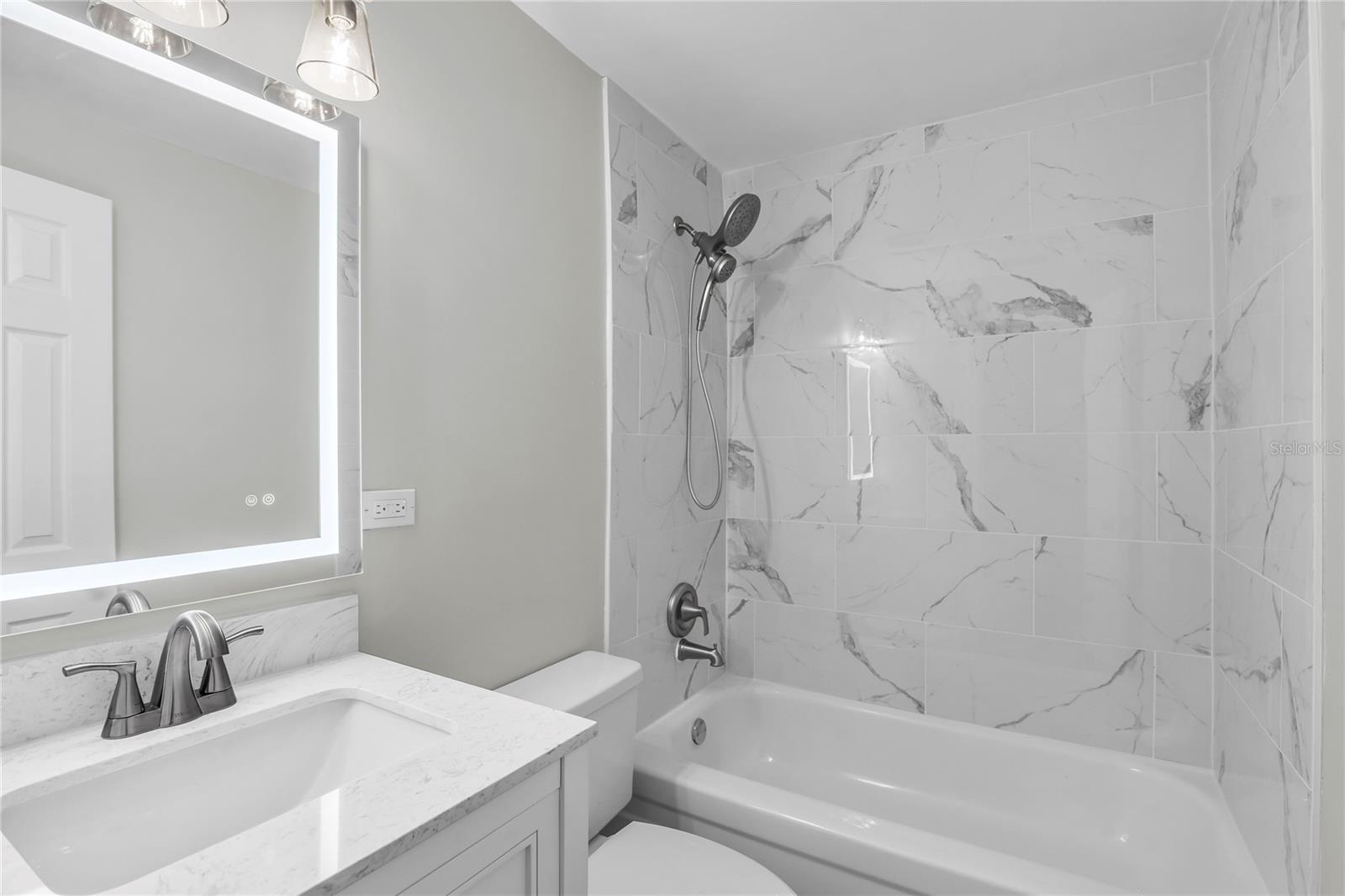 Image 8 of 27 For 10301 Us Highway 27  98