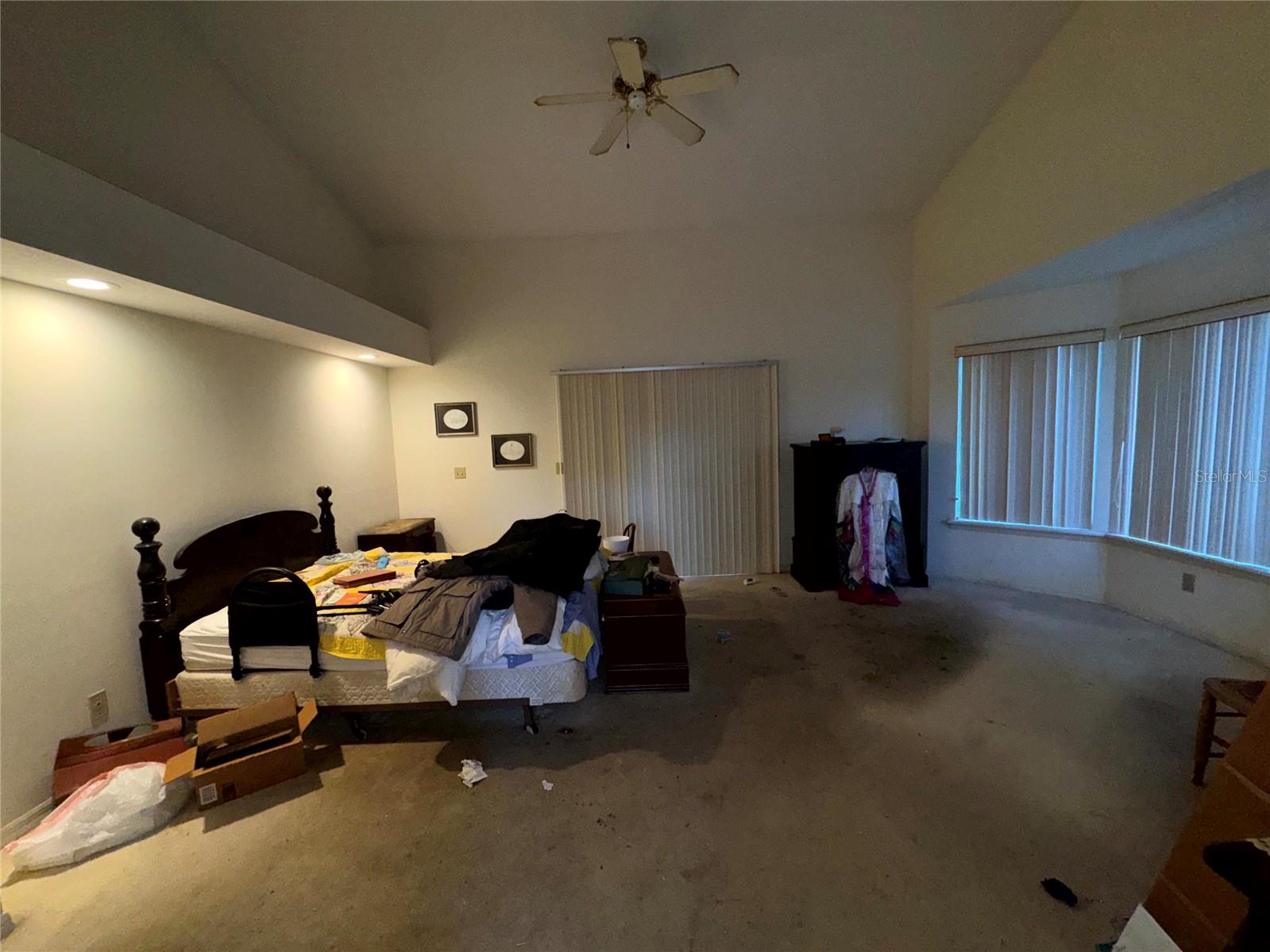 Image 14 of 21 For 905 Bearded Oaks Terrace