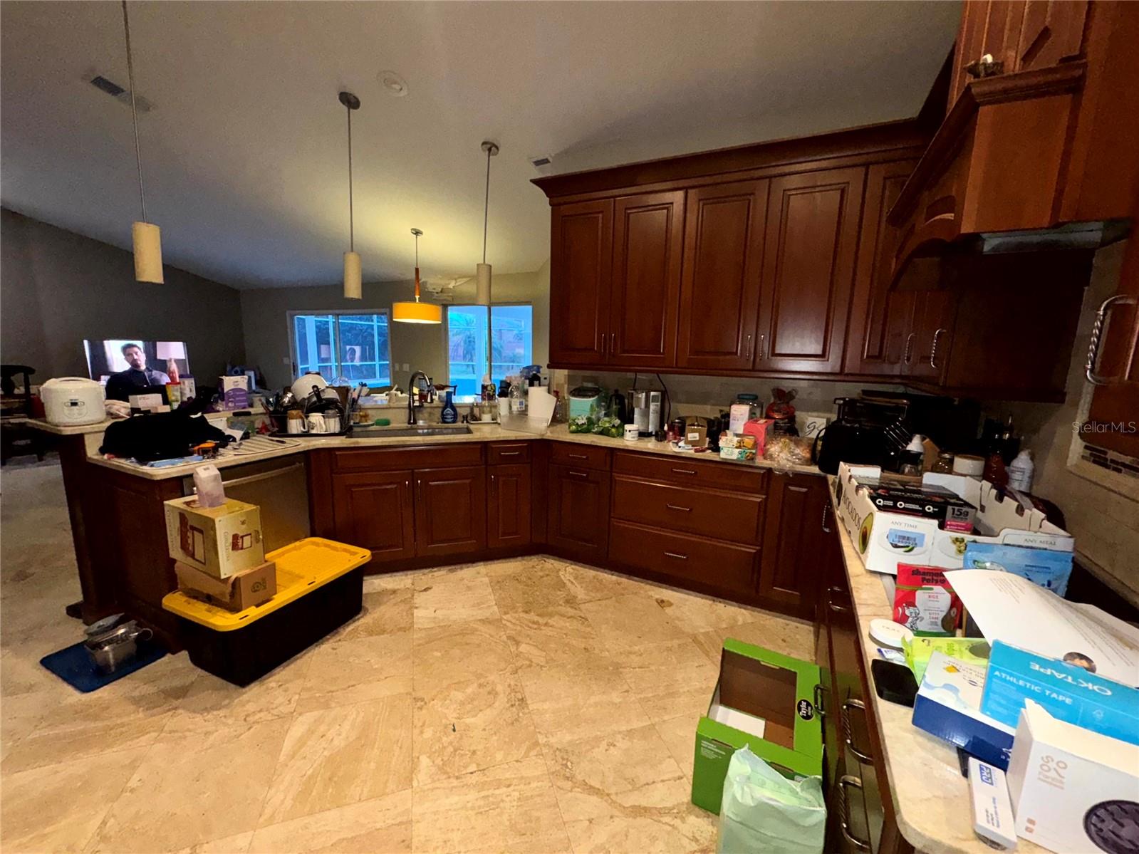 Image 19 of 21 For 905 Bearded Oaks Terrace