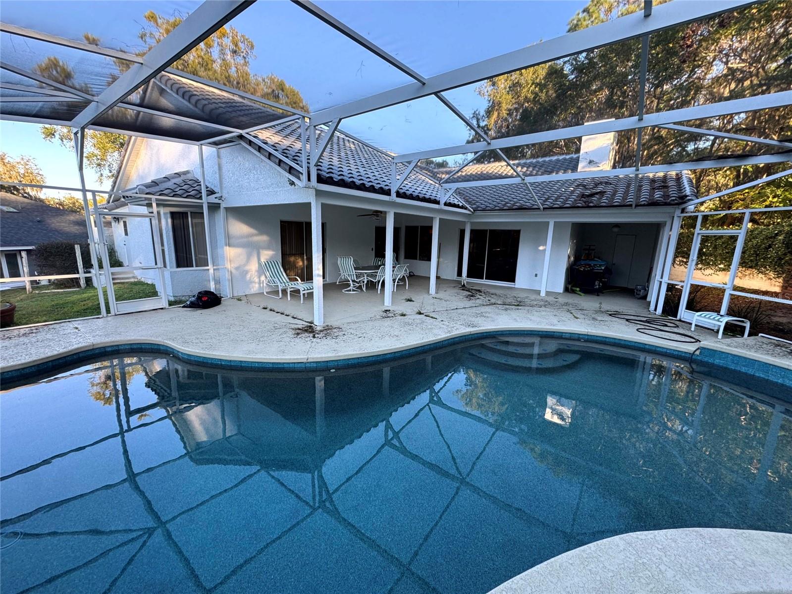 Image 5 of 21 For 905 Bearded Oaks Terrace