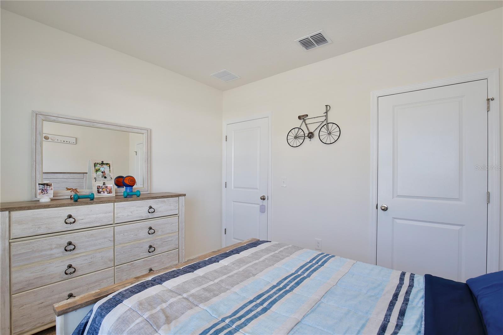 Image 20 of 31 For 348 Hickory Course Radial