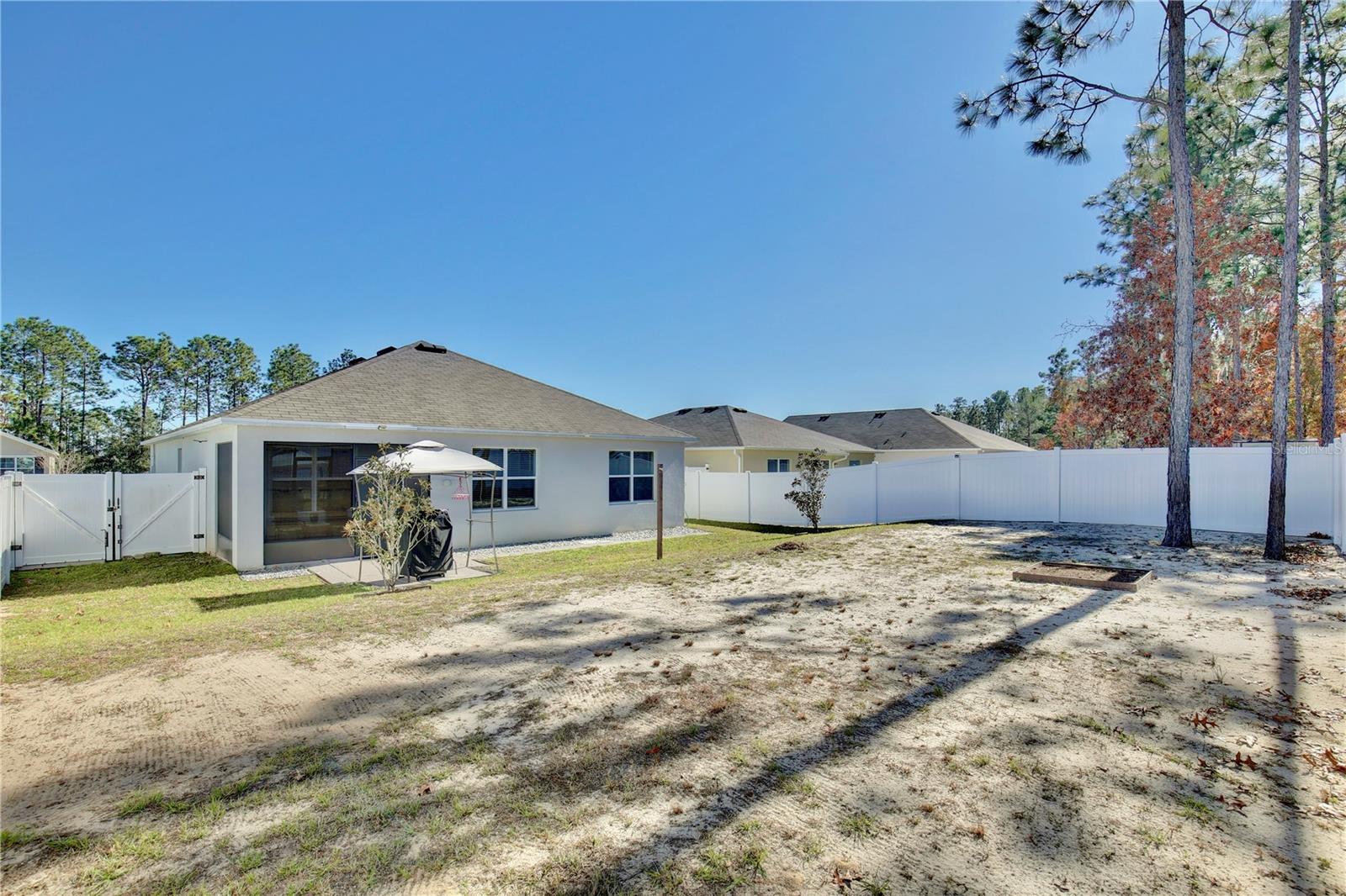 Image 30 of 31 For 348 Hickory Course Radial