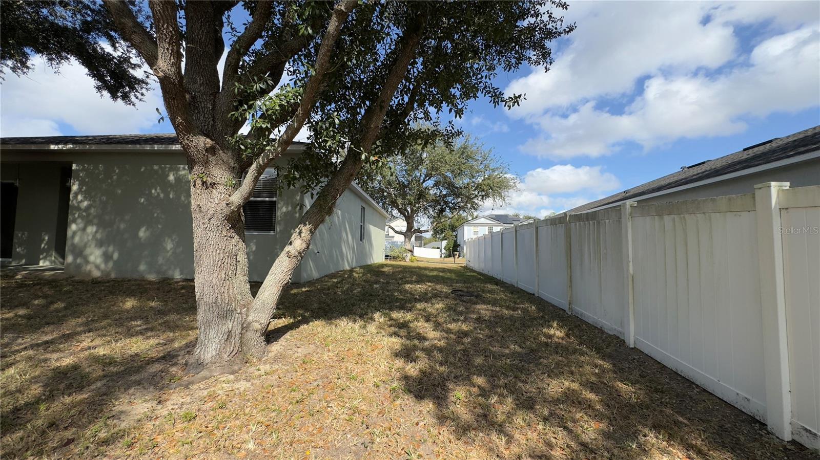 Image 21 of 60 For 15408 Groose Point Ln