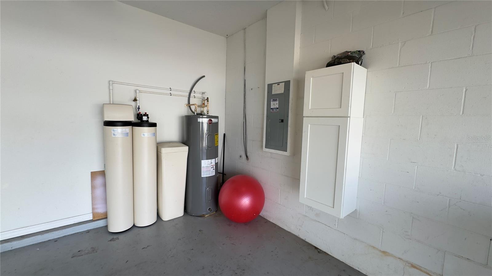 Image 23 of 60 For 15408 Groose Point Ln