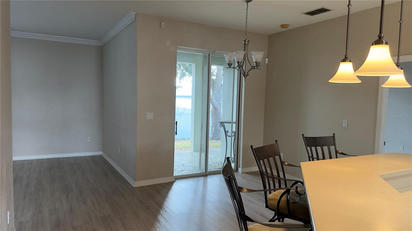 Image 27 of 60 For 15408 Groose Point Ln