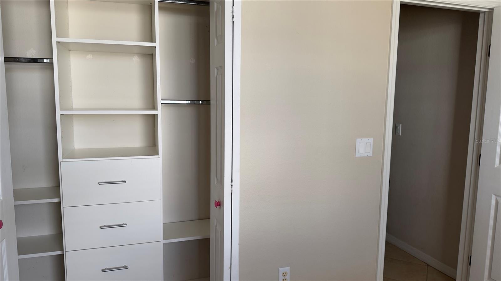 Image 43 of 60 For 15408 Groose Point Ln