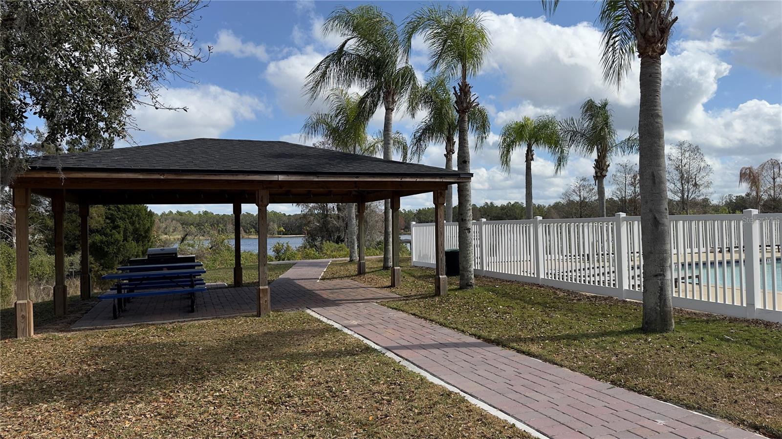 Image 50 of 60 For 15408 Groose Point Ln