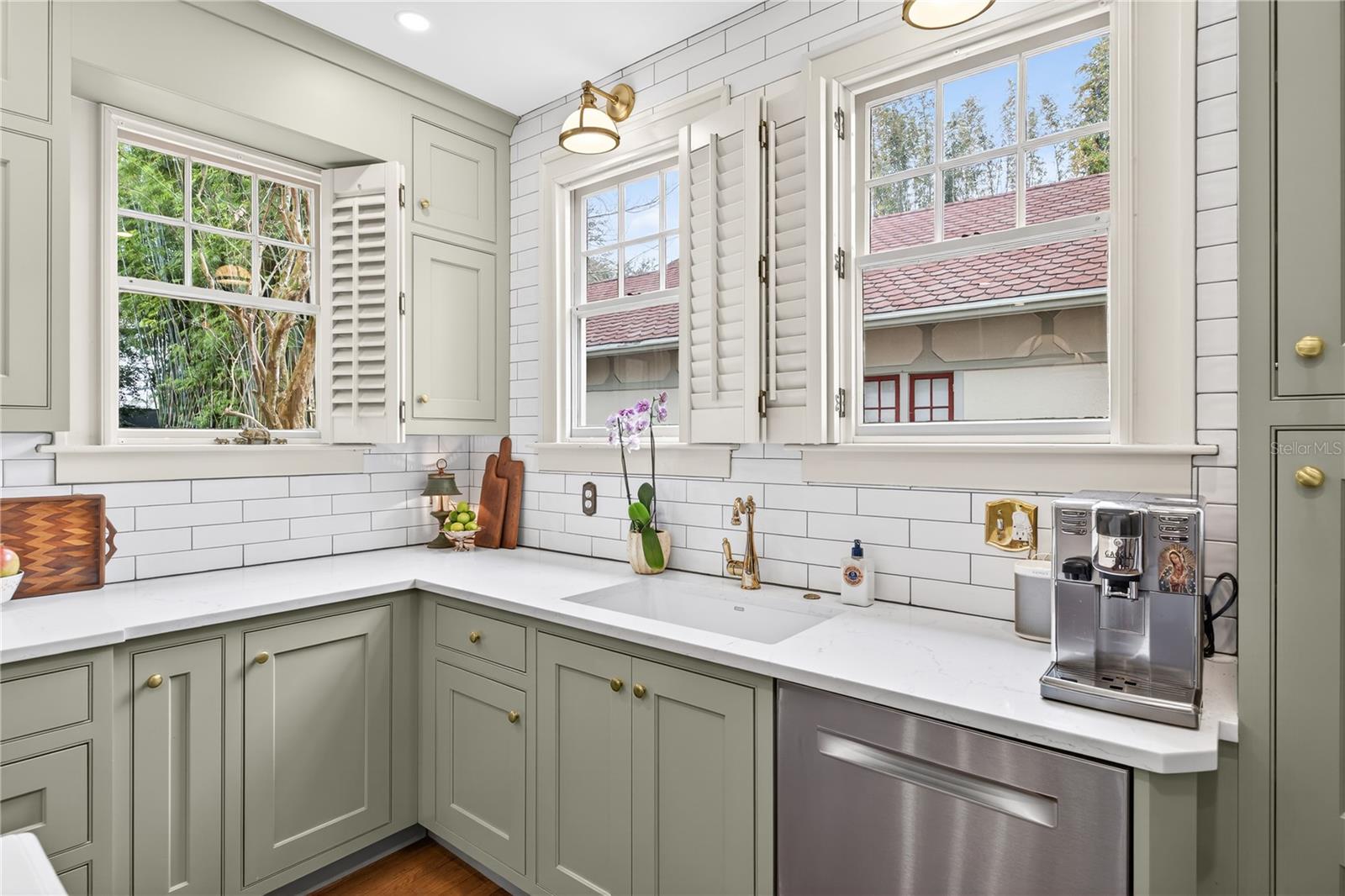 Image 10 of 60 For 1226 Golden Lane