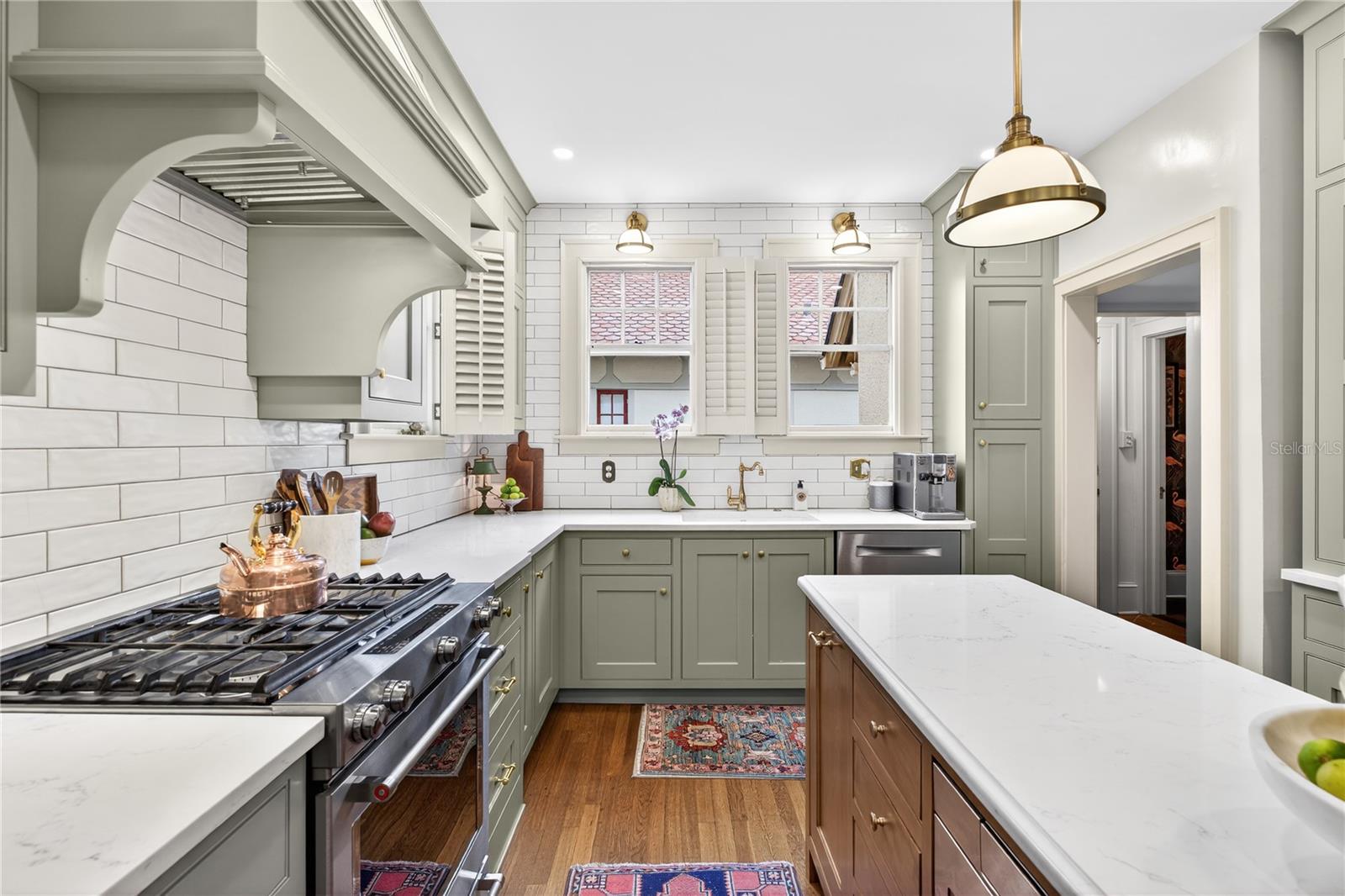 Image 13 of 60 For 1226 Golden Lane