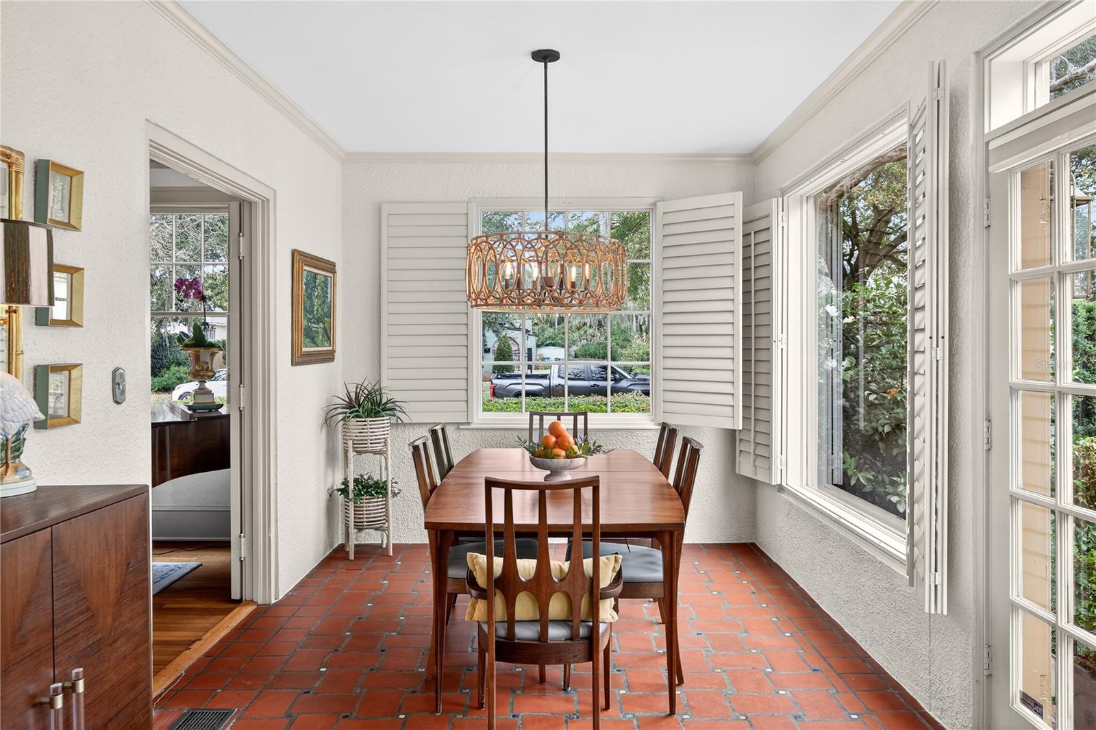 Image 18 of 60 For 1226 Golden Lane