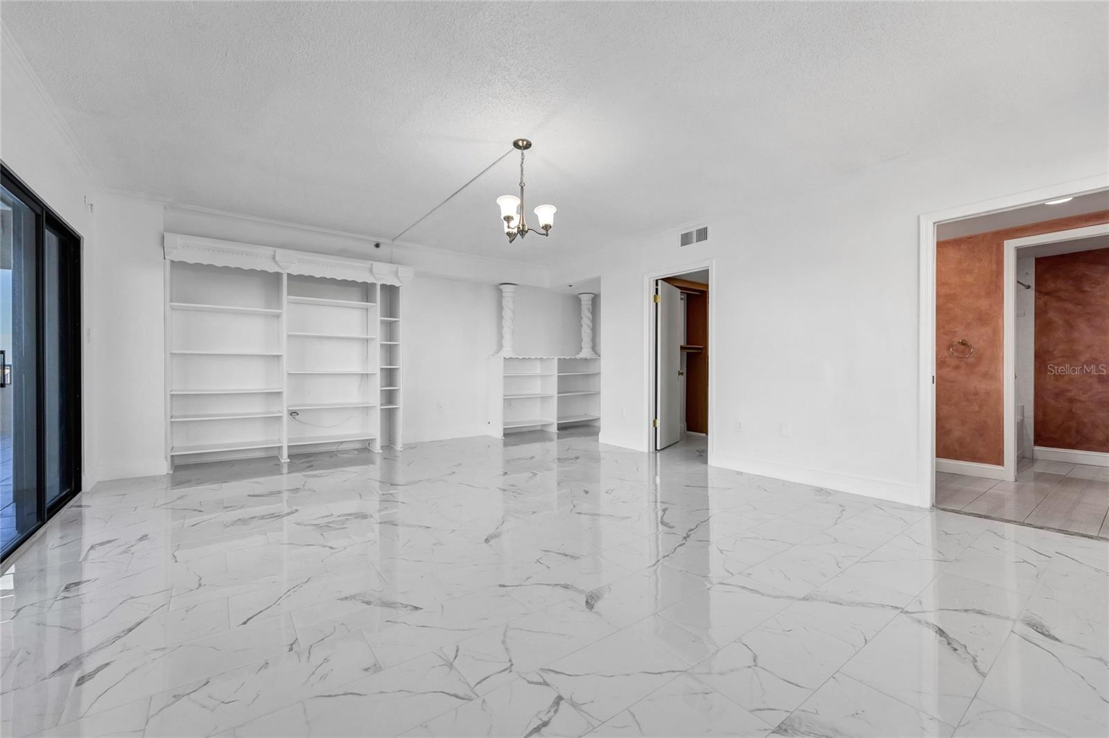 Image 15 of 42 For 7550 Hinson Street 10