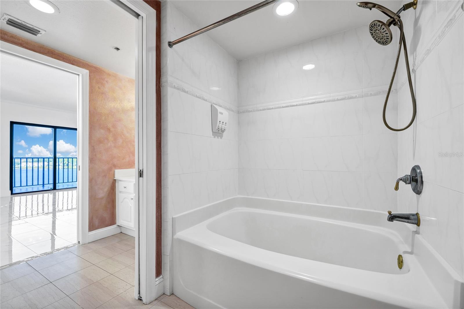 Image 17 of 42 For 7550 Hinson Street 10