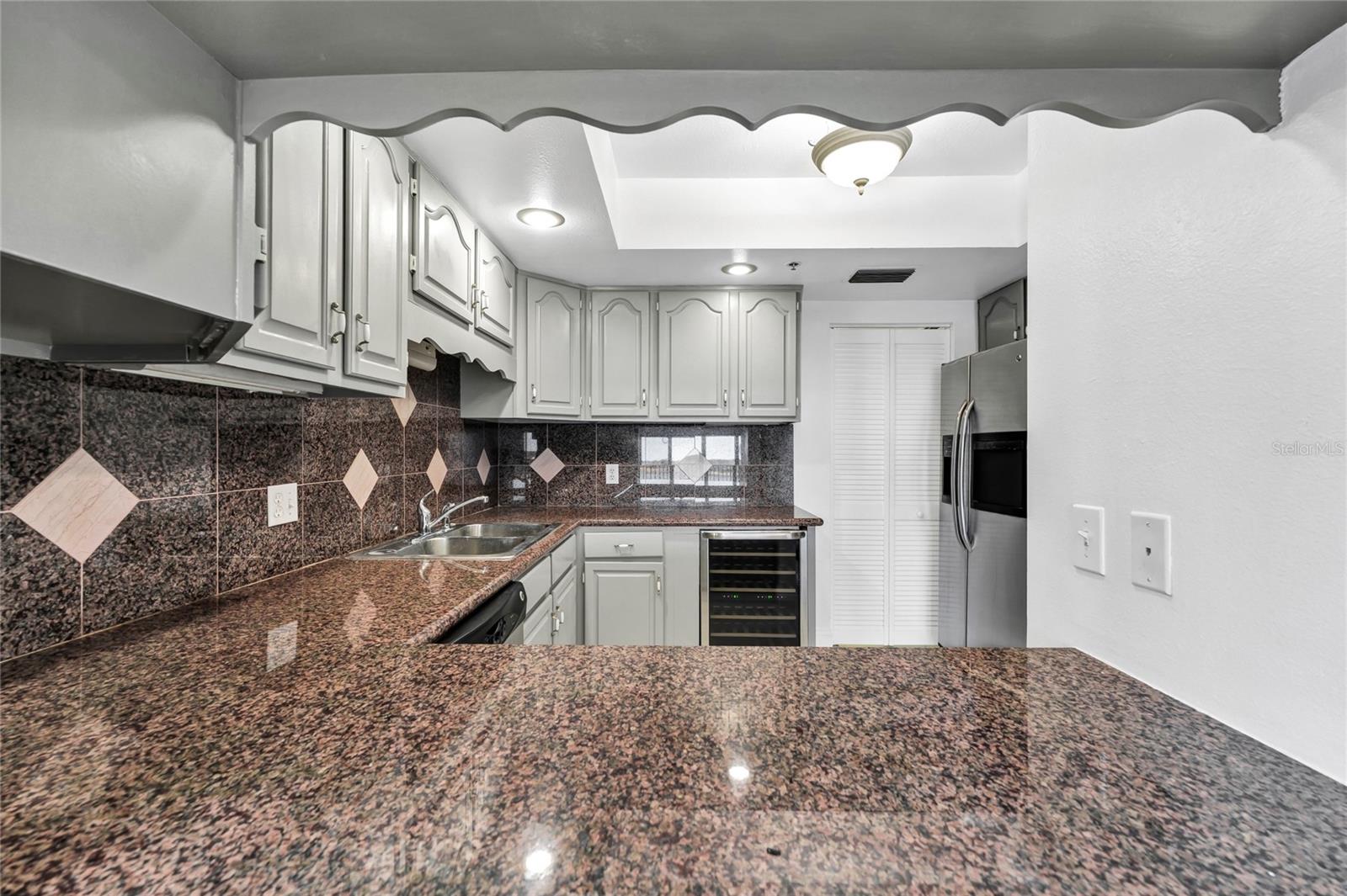 Image 9 of 42 For 7550 Hinson Street 10