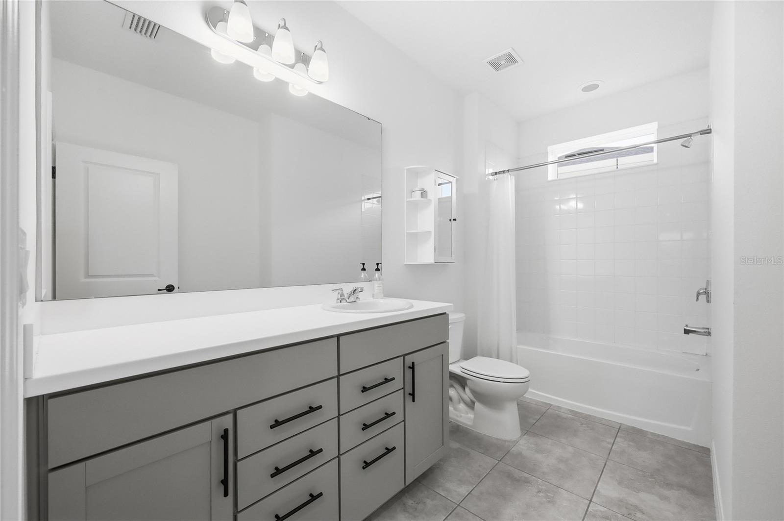 Image 37 of 50 For 15023 Sunstar Way