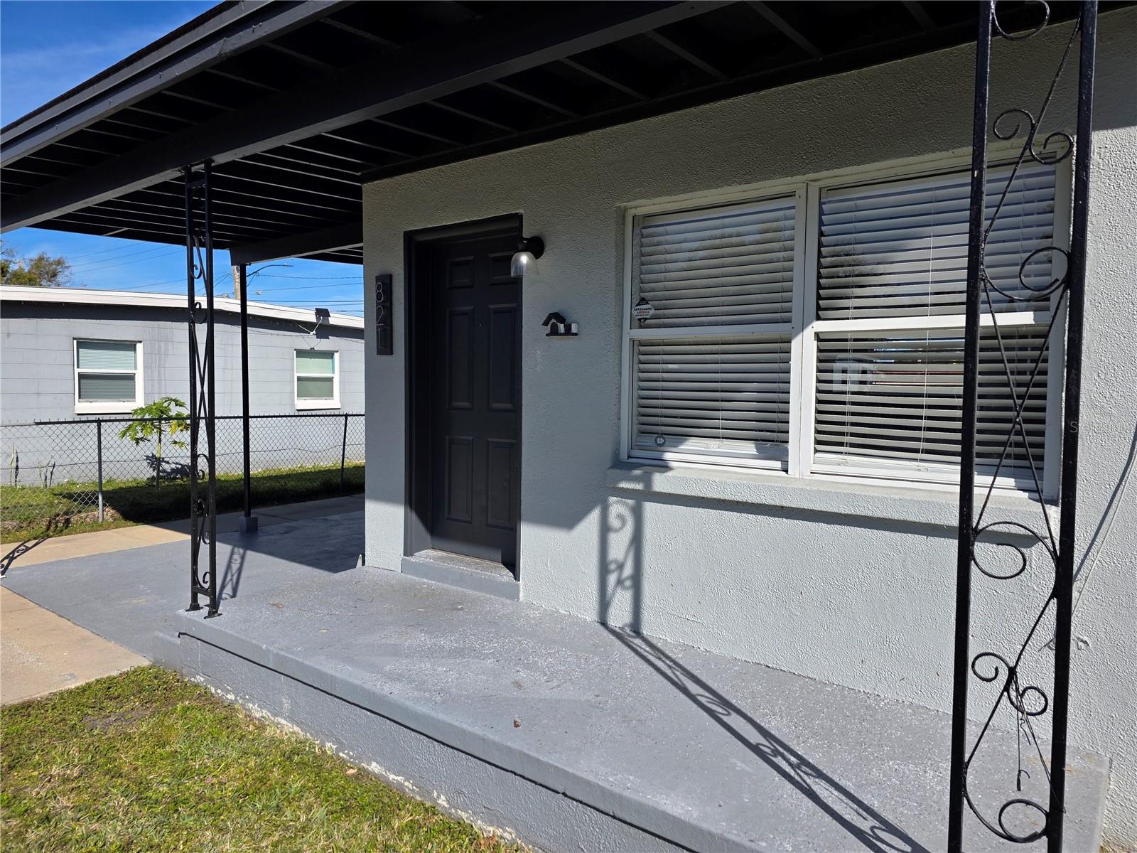 Image 10 of 44 For 821 Solandra Drive