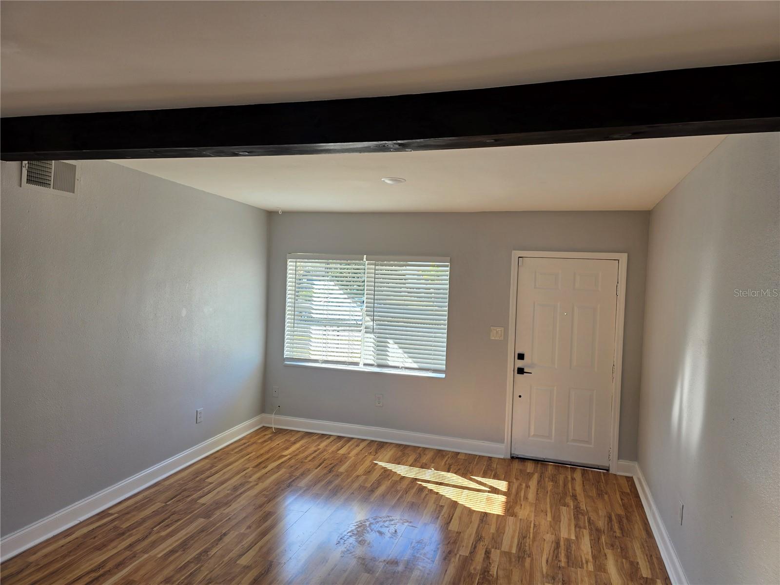 Image 19 of 44 For 821 Solandra Drive