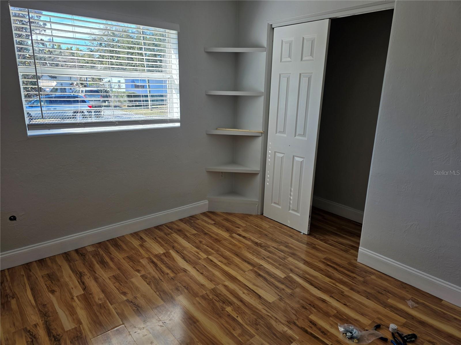 Image 20 of 44 For 821 Solandra Drive