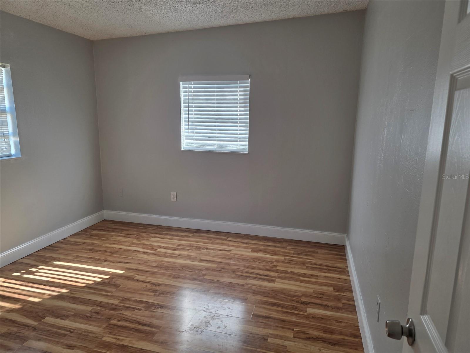 Image 24 of 44 For 821 Solandra Drive