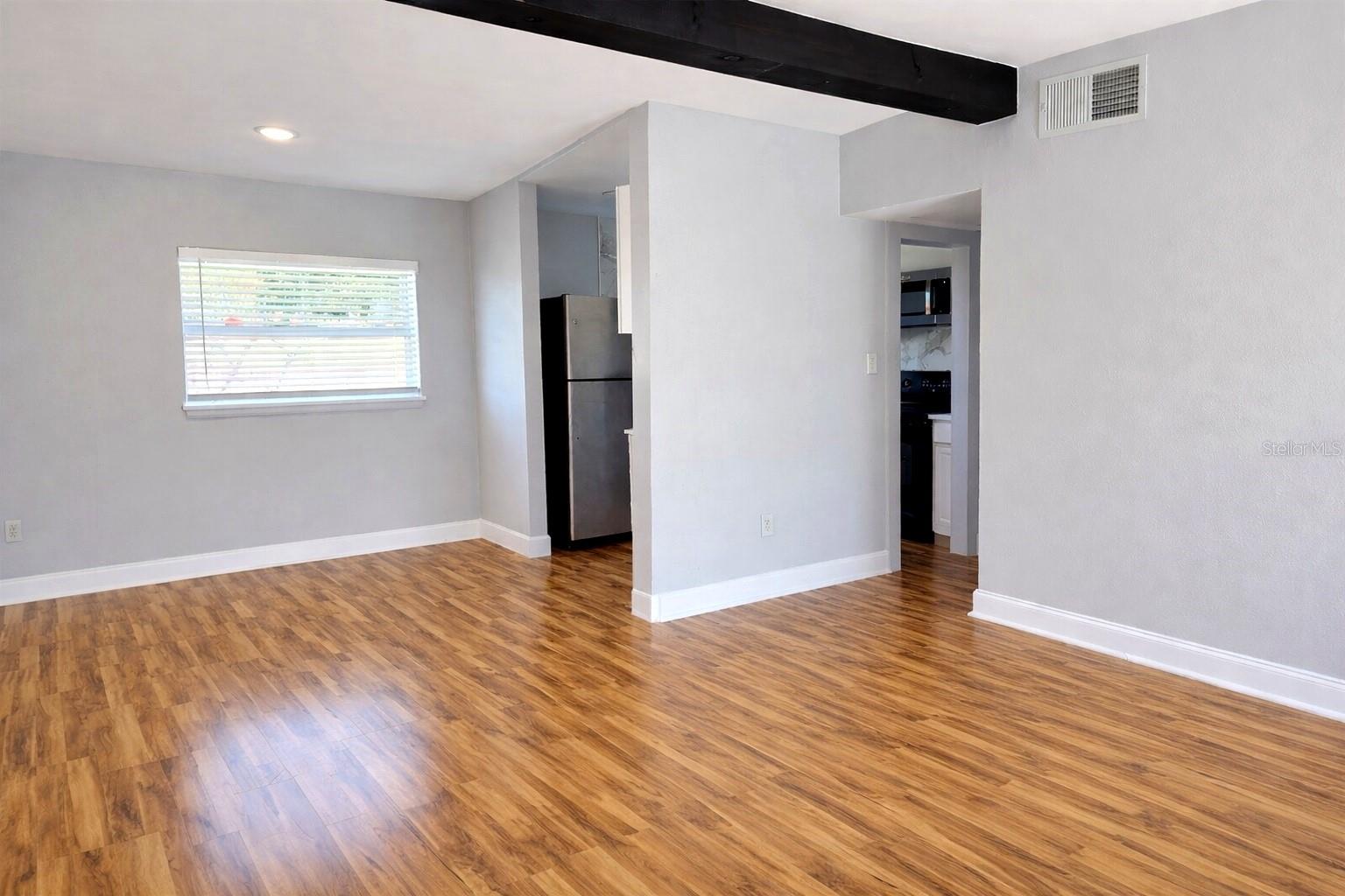 Image 9 of 44 For 821 Solandra Drive