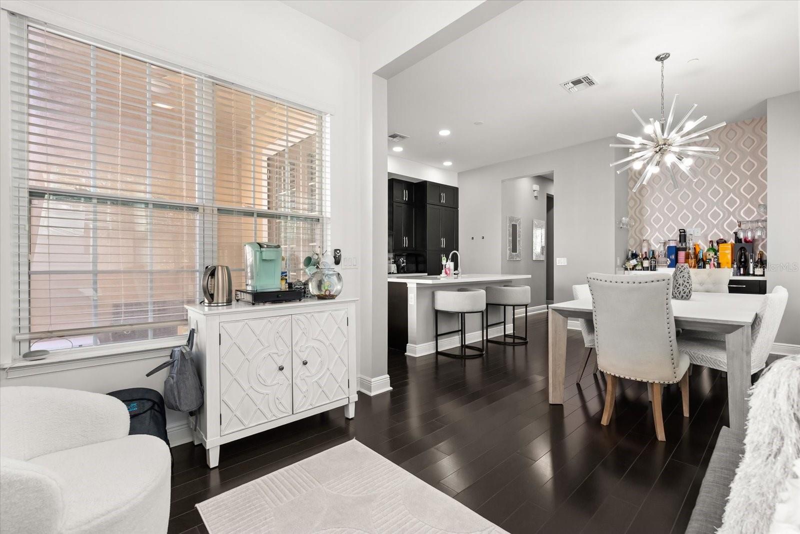 Image 12 of 29 For 520 Lanark Court