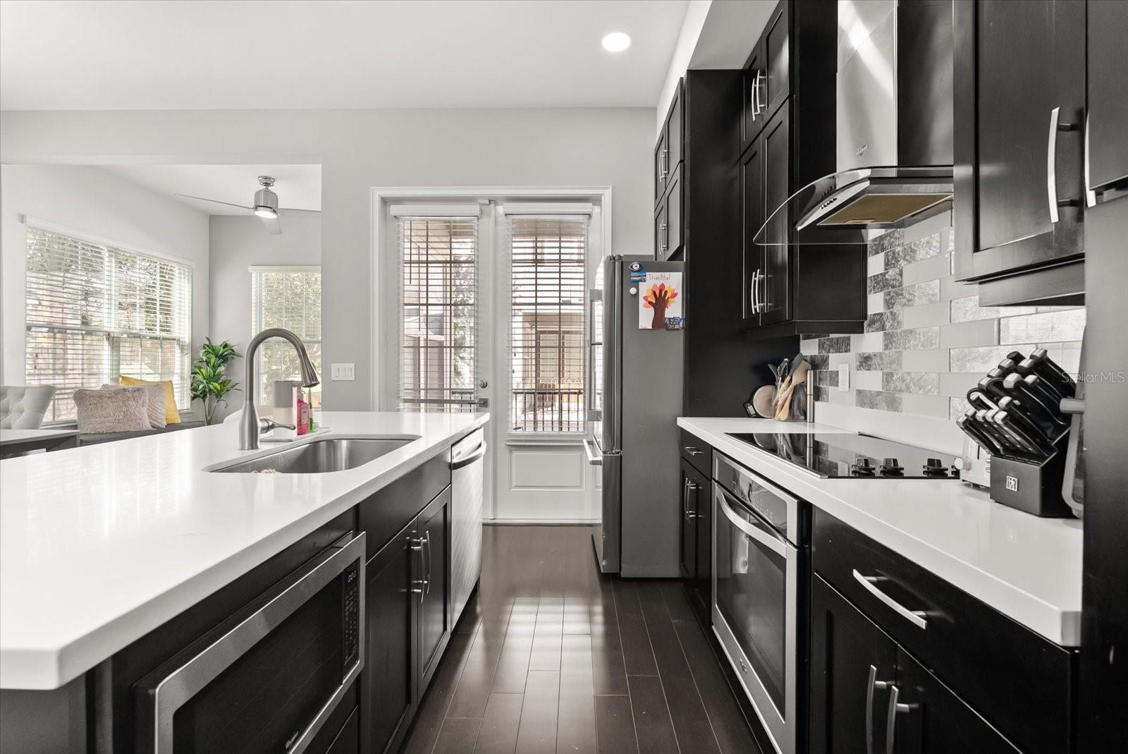 Image 8 of 29 For 520 Lanark Court