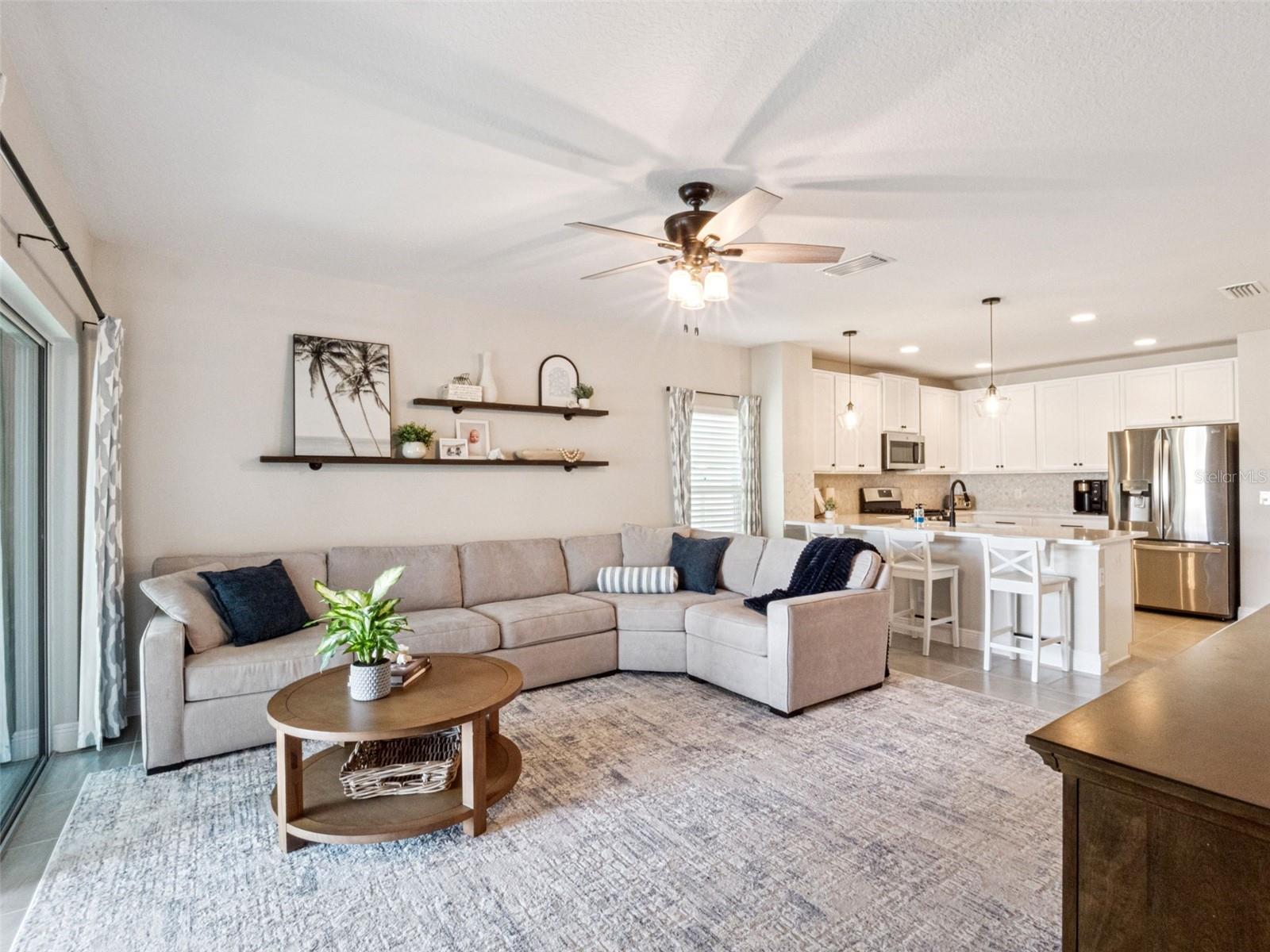 Image 13 of 35 For 1040 Golden Dawn Loop