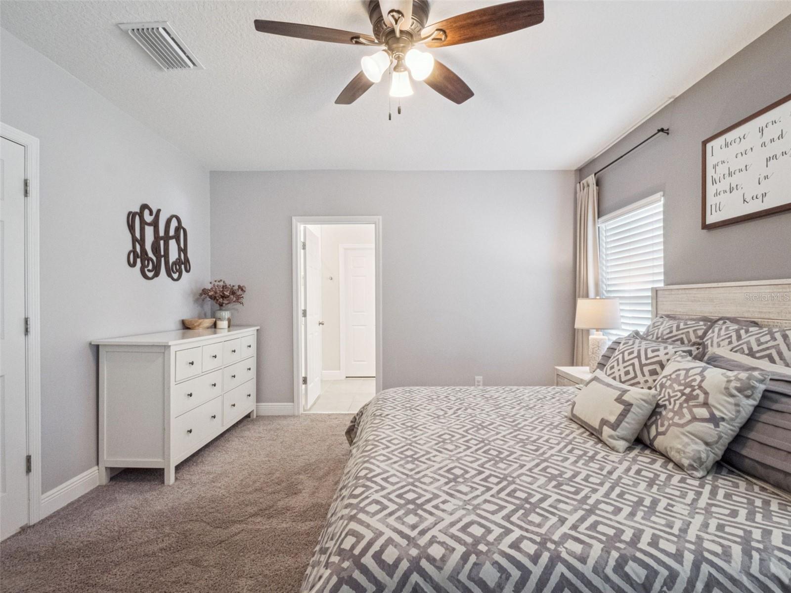 Image 16 of 35 For 1040 Golden Dawn Loop