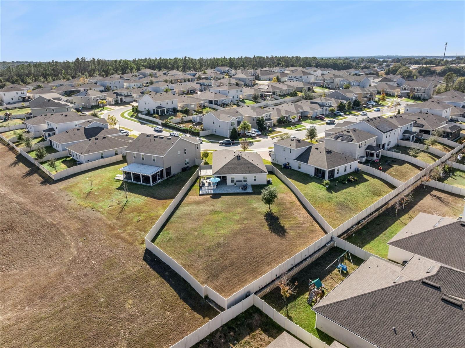 Image 26 of 35 For 1040 Golden Dawn Loop