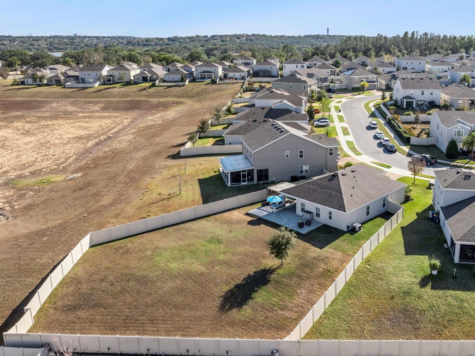 Image 4 of 35 For 1040 Golden Dawn Loop