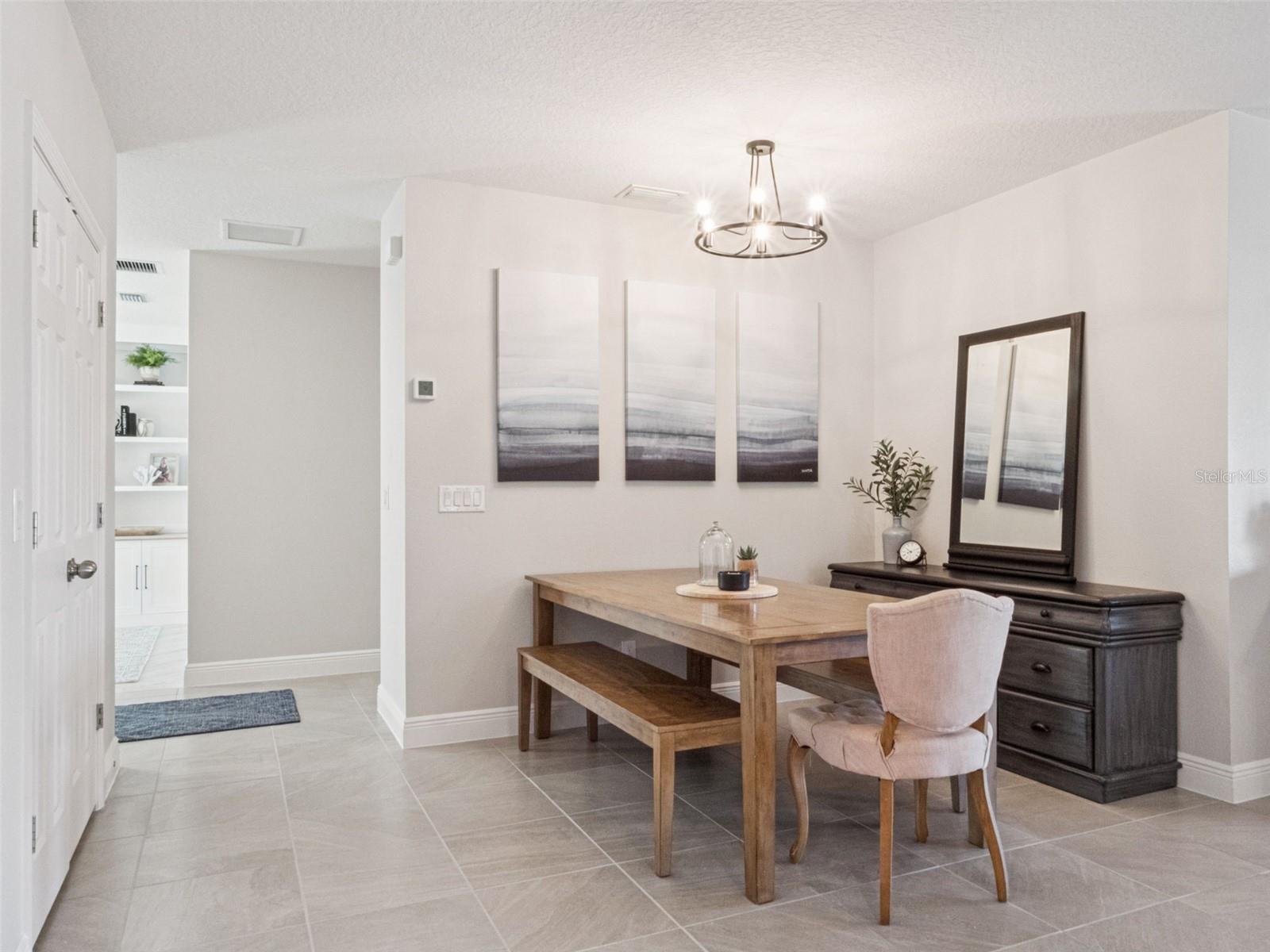 Image 7 of 35 For 1040 Golden Dawn Loop