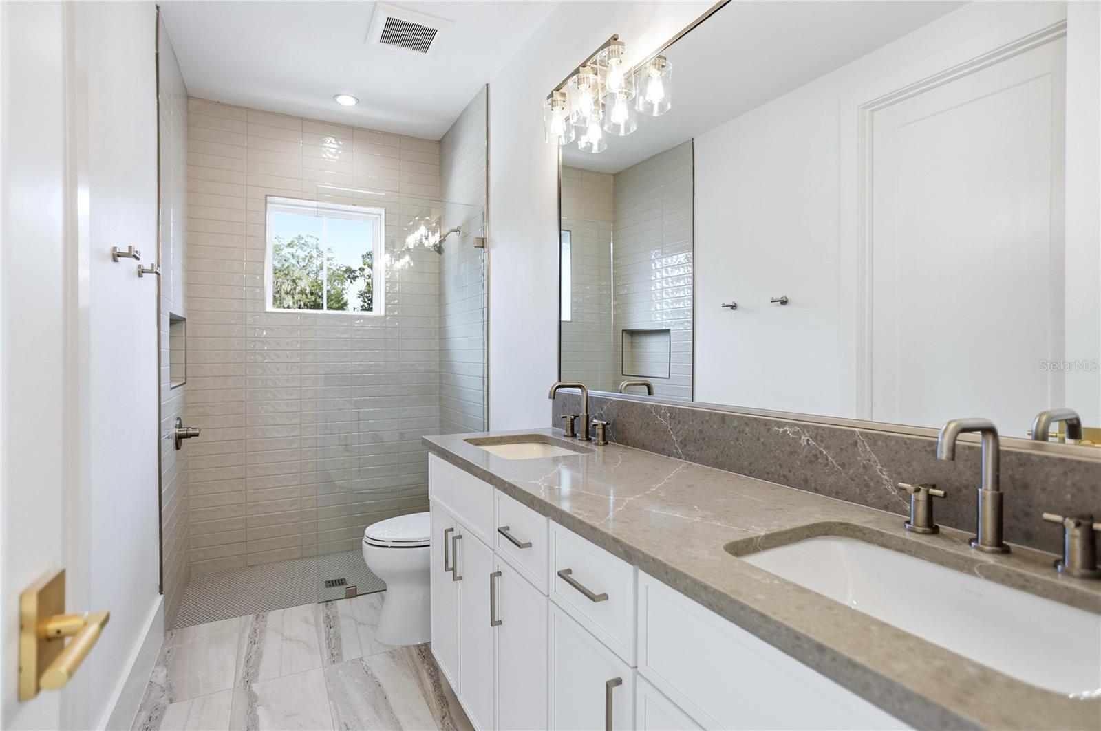 Image 34 of 58 For 9 Newell Street