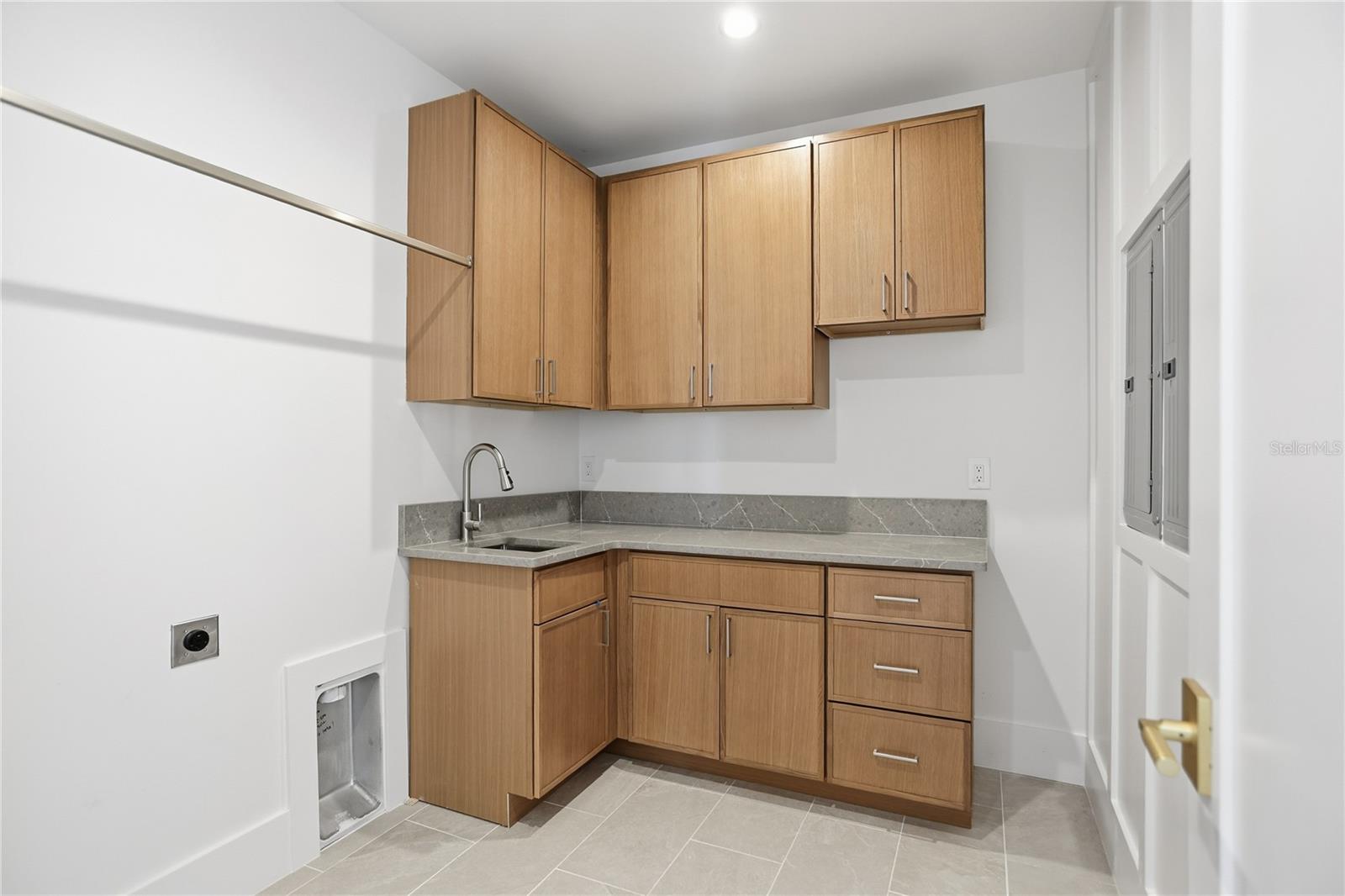 Image 42 of 58 For 9 Newell Street