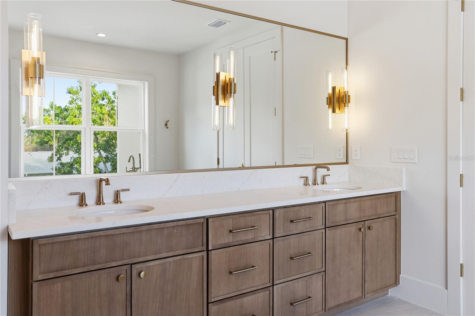 Image 53 of 58 For 9 Newell Street