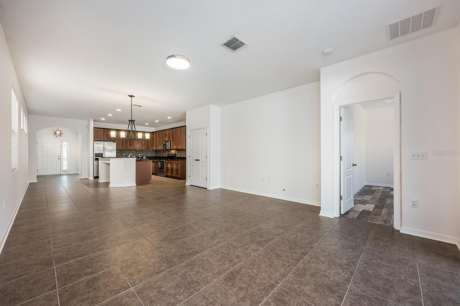 Image 12 of 37 For 10111 Tierra Bella Drive